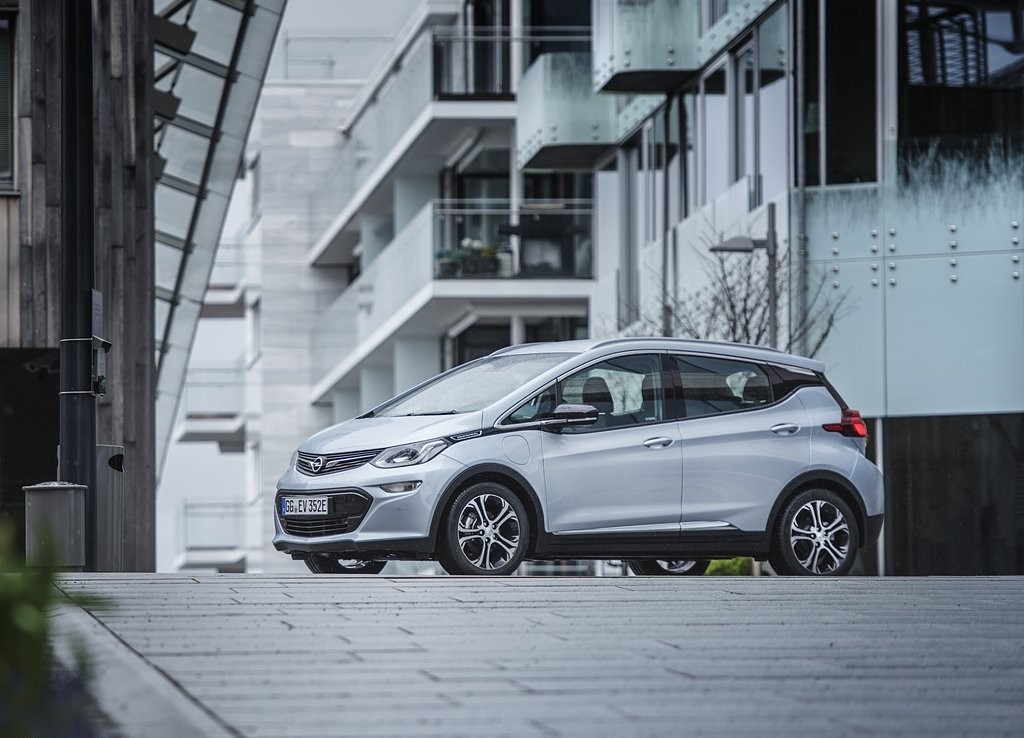2017 - OPEL AMPERA-e, foto 13