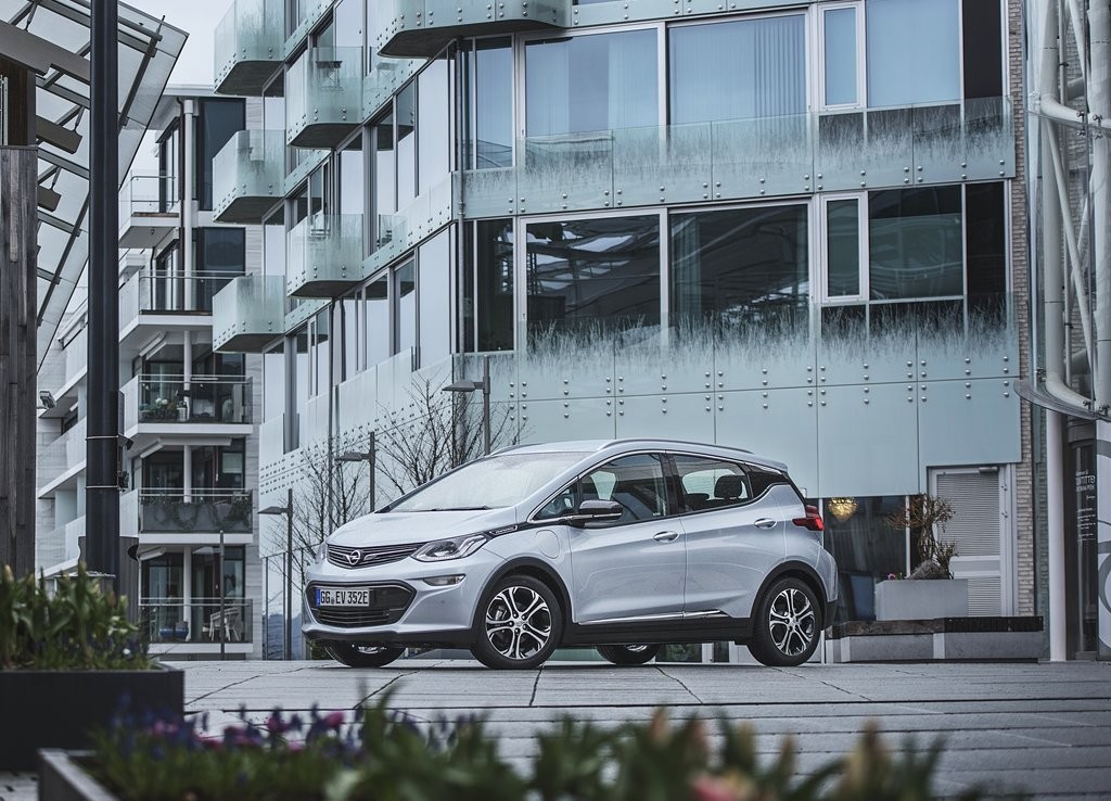 2017 - OPEL AMPERA-e, foto 14