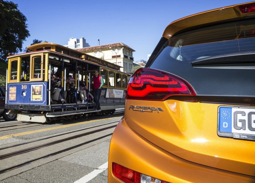 2017 - OPEL AMPERA-e, foto 111