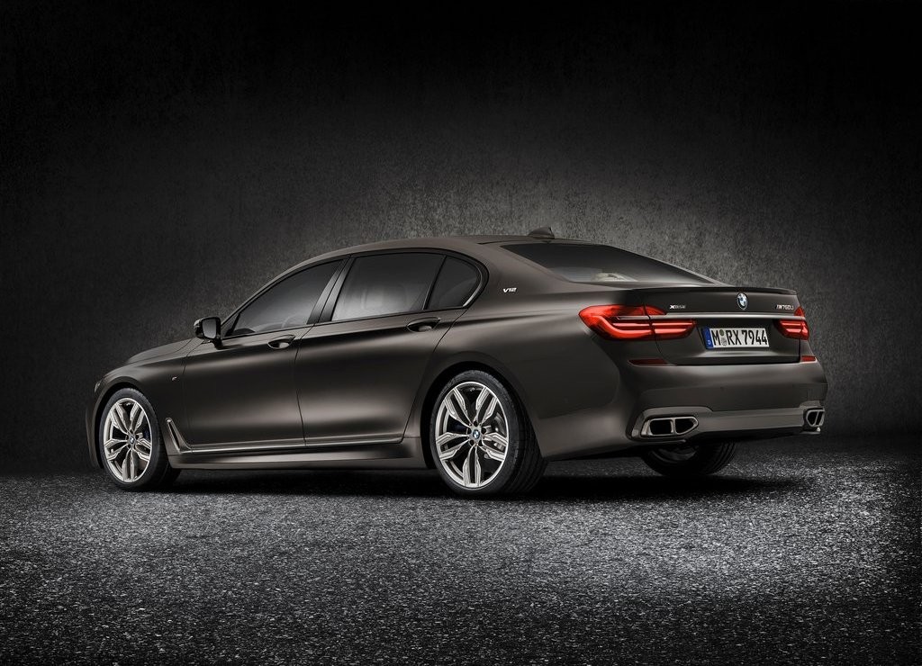 2017 - BMW M760Li, foto 8