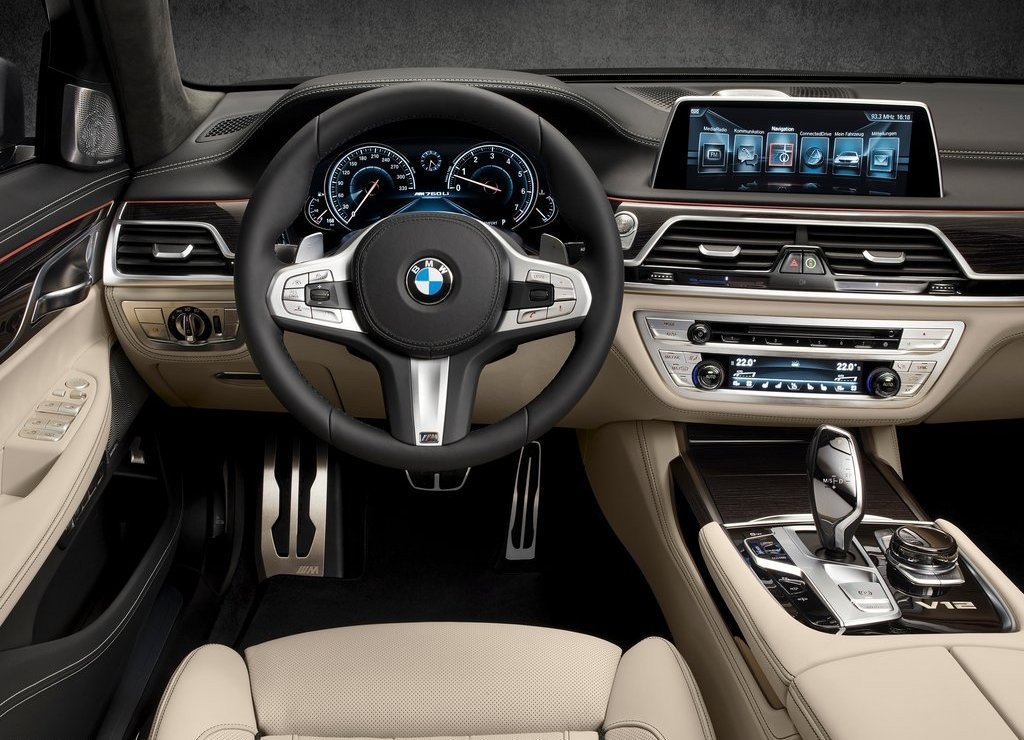 2017 - BMW M760Li, foto 11