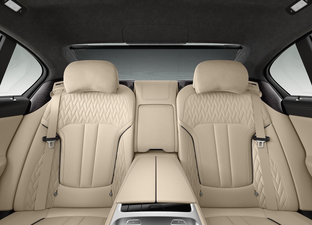2017 - BMW M760Li, foto 13