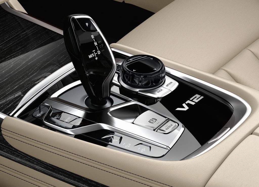 2017 - BMW M760Li, foto 14