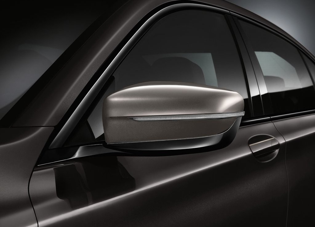 2017 - BMW M760Li, foto 16
