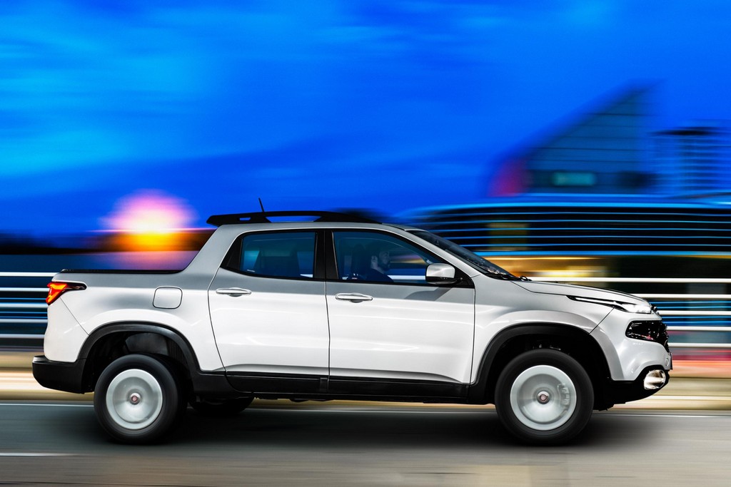 2017 - FIAT TORO FREEDOM FLEX, foto 5