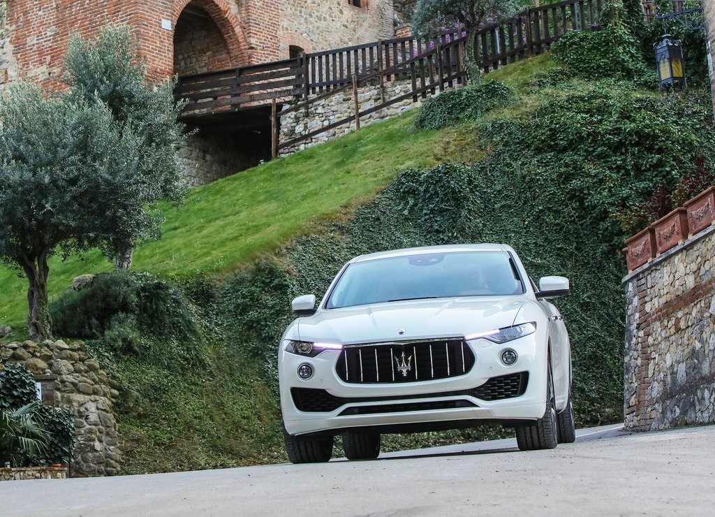 MASERATI LEVANTE, foto 63