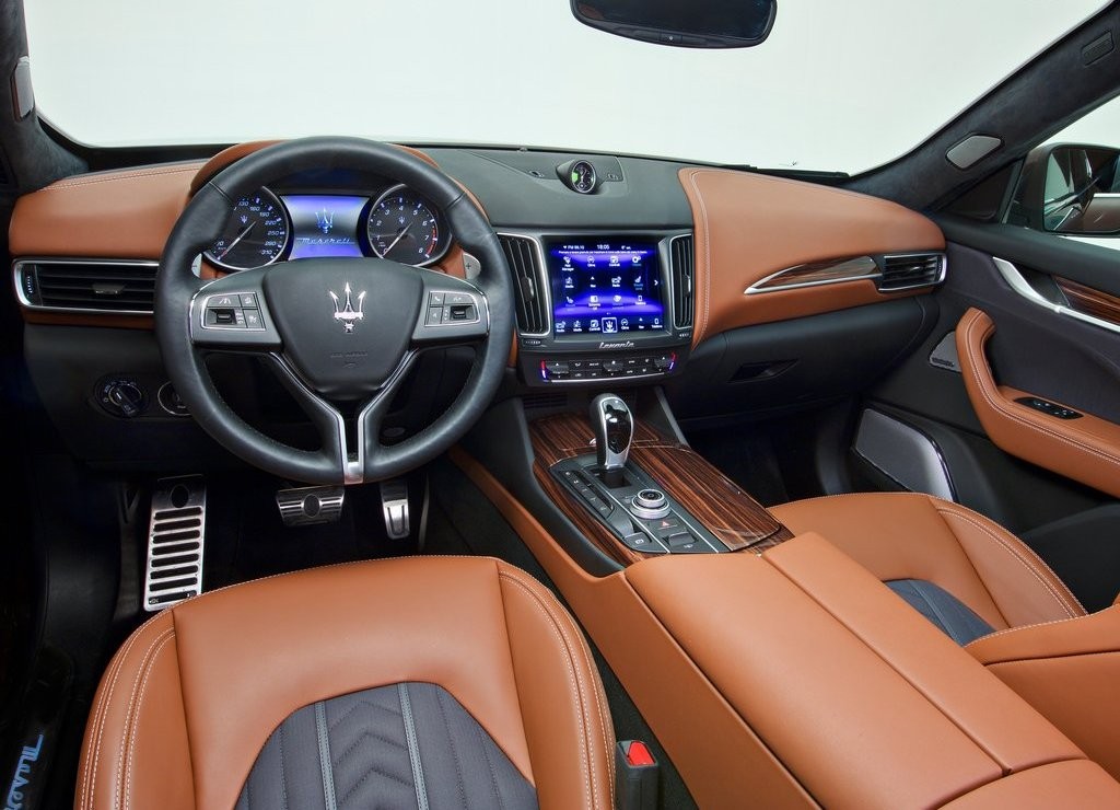 MASERATI LEVANTE, foto 75