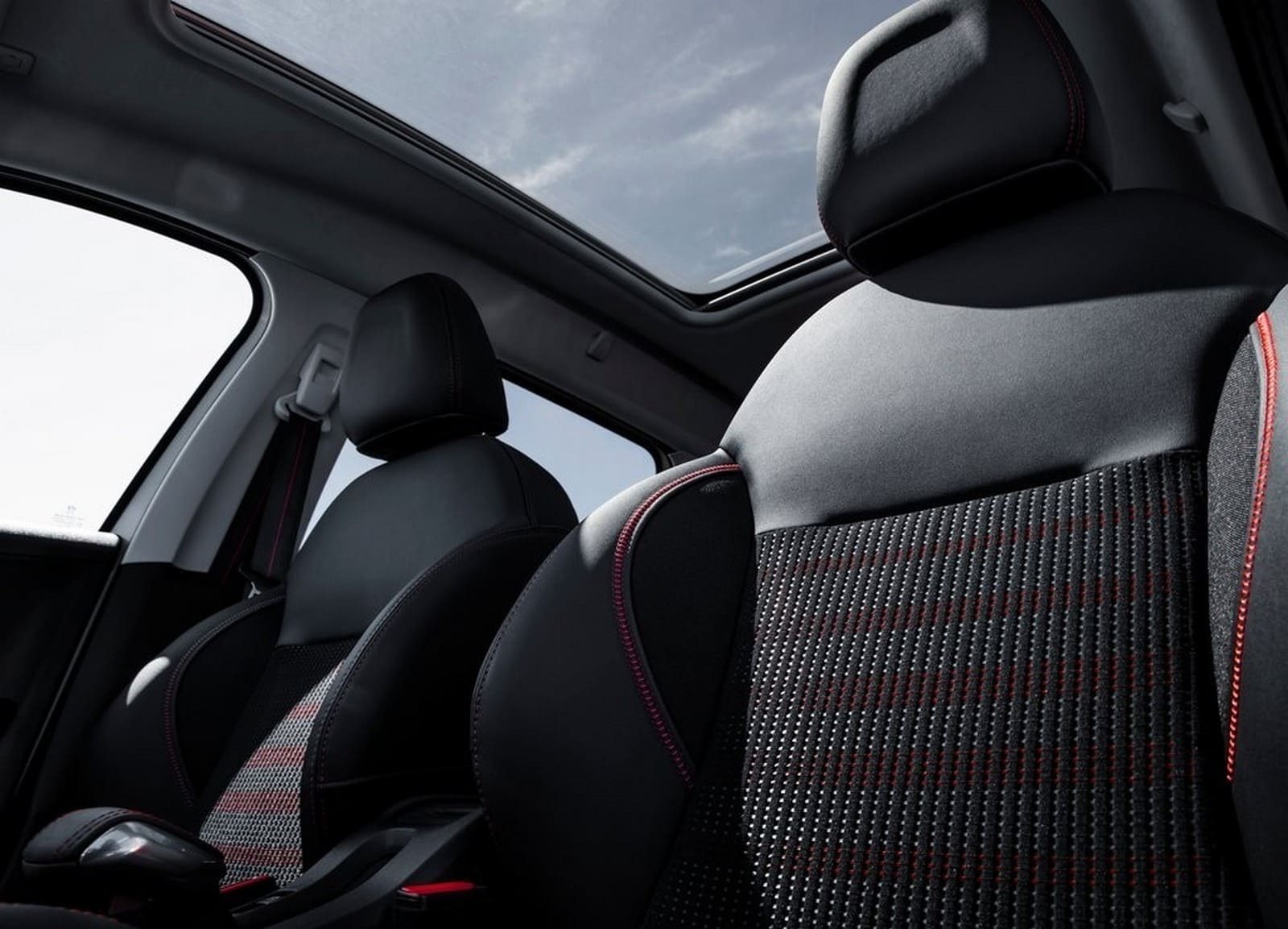 2017 - PEUGEOT 2008, foto 183