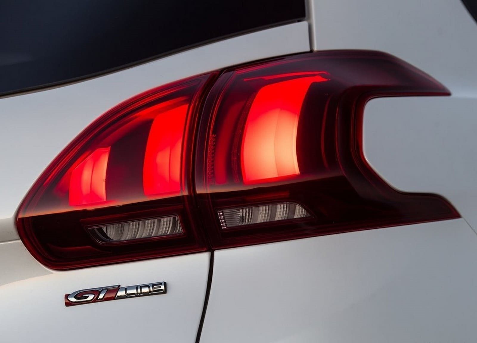 2017 - PEUGEOT 2008, foto 212