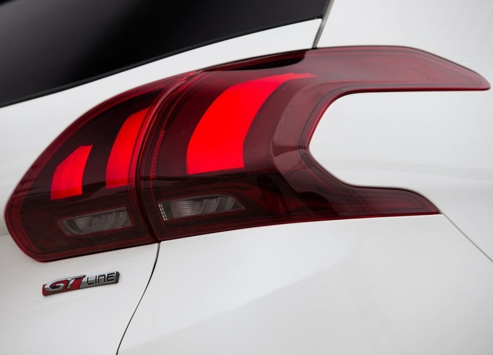 2017 - PEUGEOT 2008, foto 213