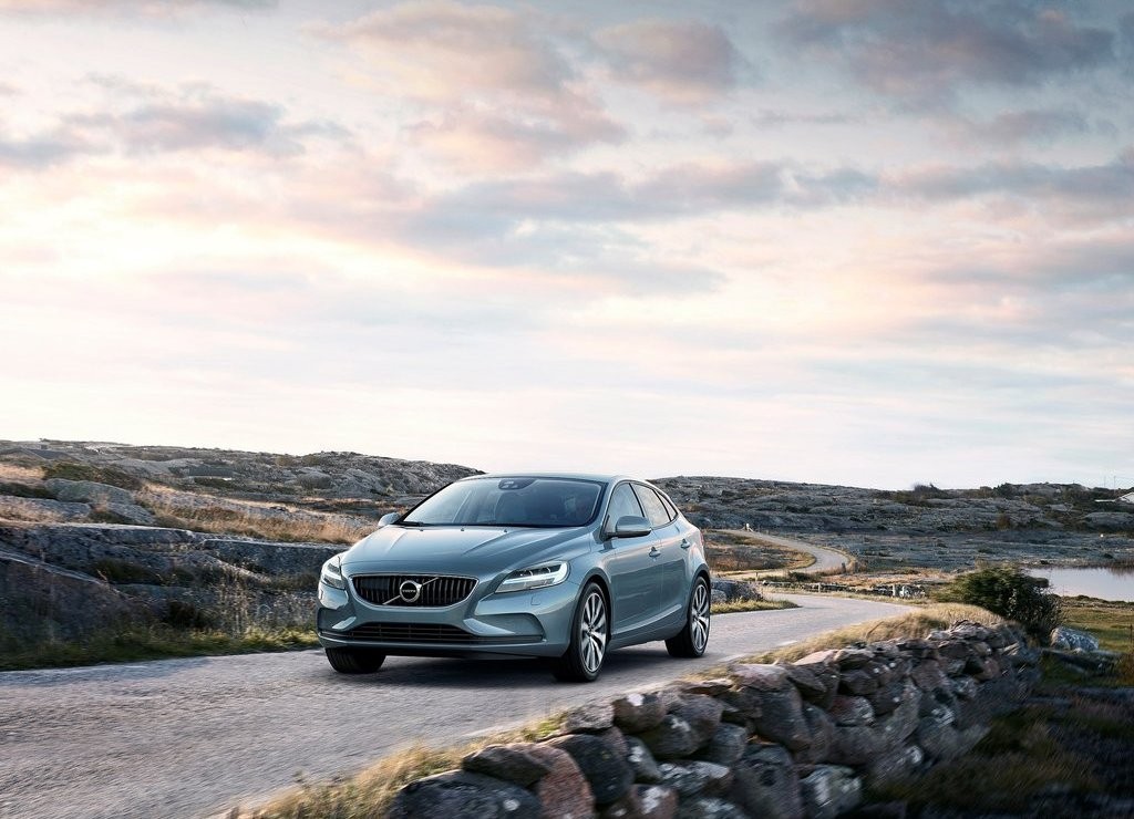 2017 - VOLVO V40, foto 5