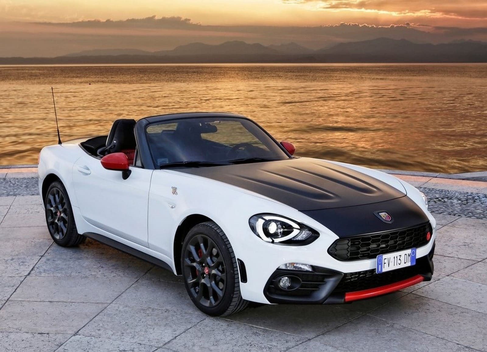 FIAT 124 ABARTH SPIDER, foto 1
