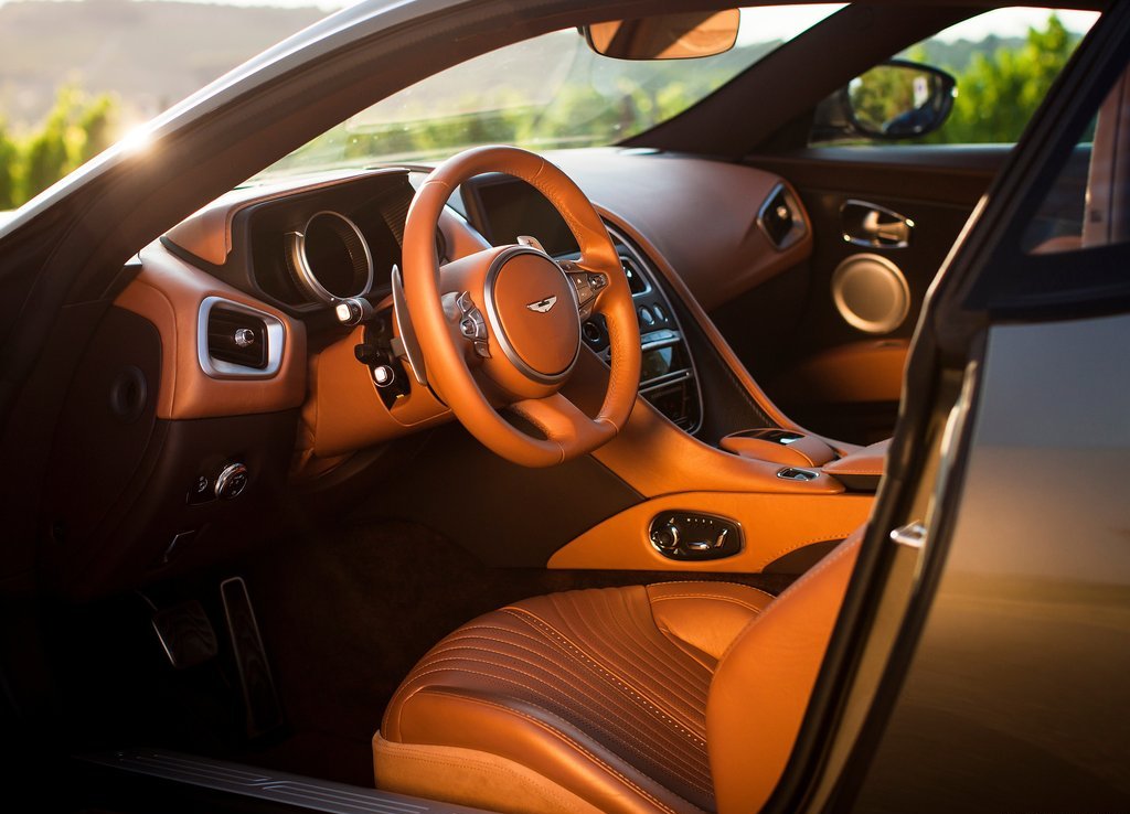 2017 - ASTON MARTIN DB11, foto 149