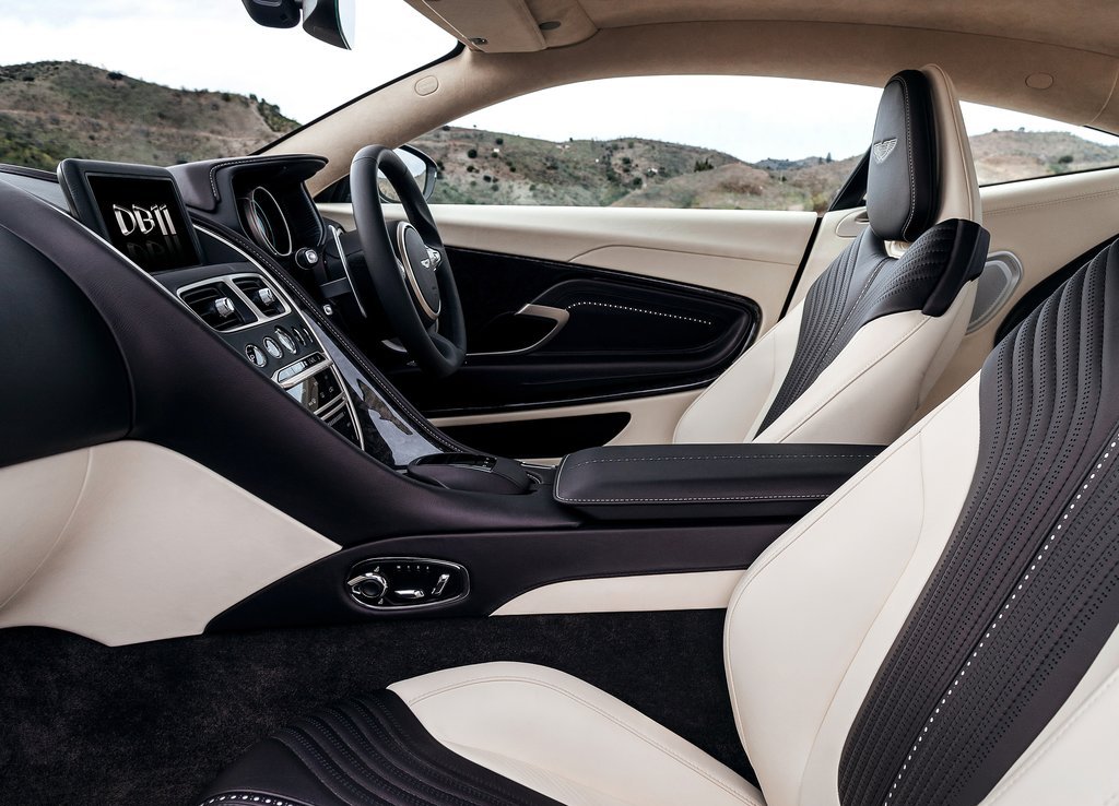 2017 - ASTON MARTIN DB11, foto 155