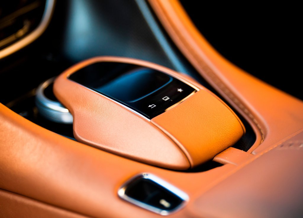 2017 - ASTON MARTIN DB11, foto 159