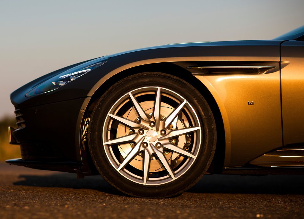 2017 - ASTON MARTIN DB11, foto 206
