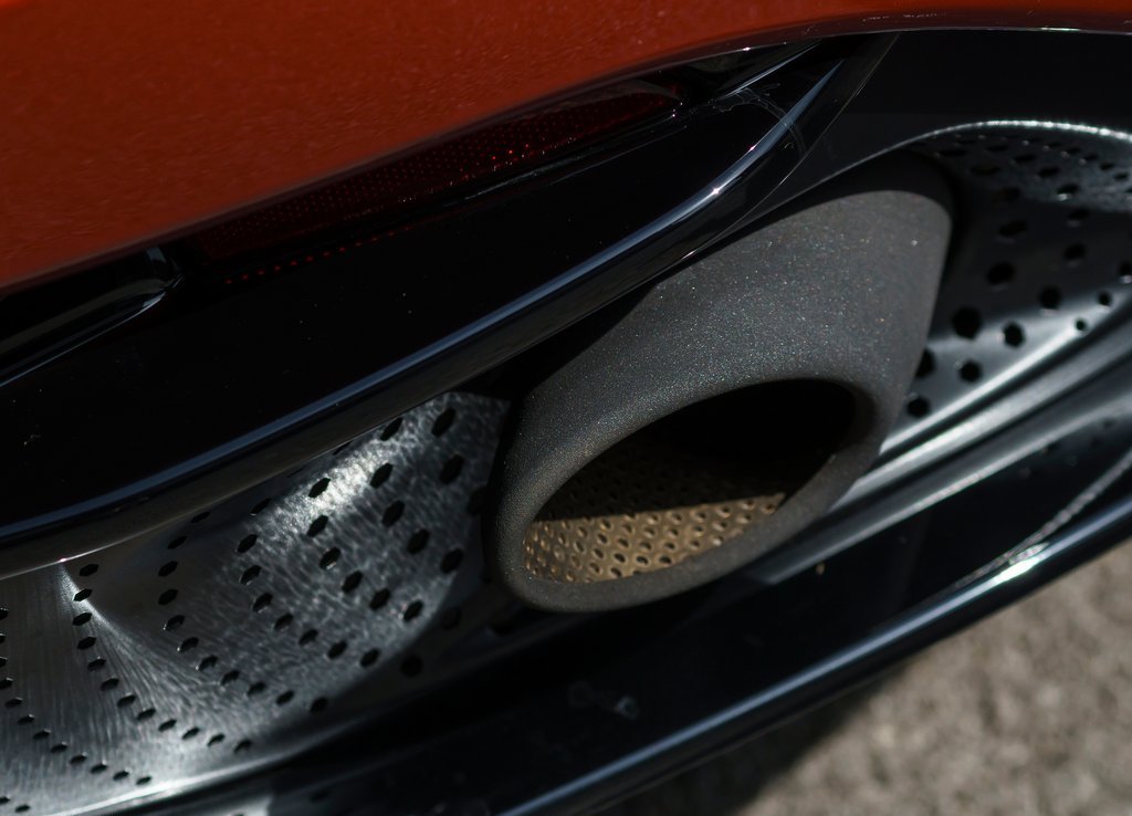 2017 - ASTON MARTIN DB11, foto 236