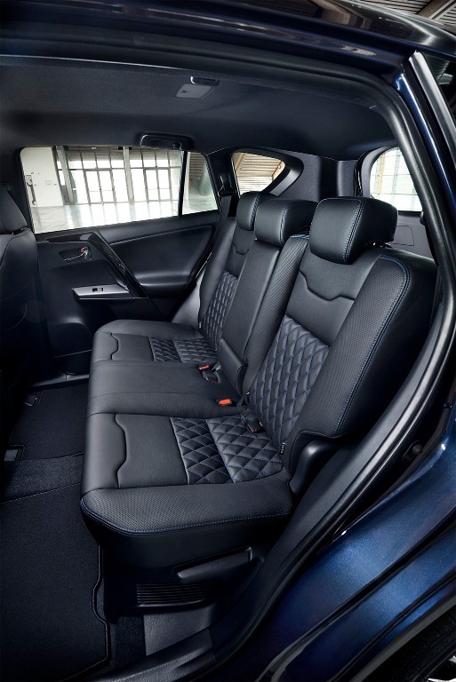 2016 - TOYOTA RAV4 HYBRID SAPPHIRE, foto 8