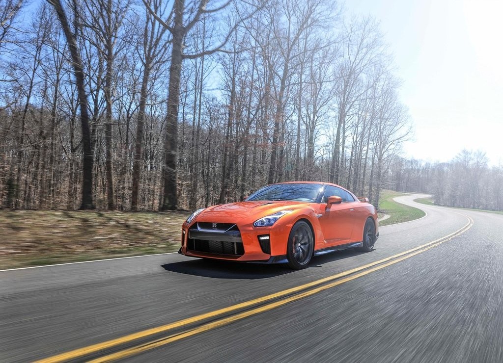 NISSAN GT-R, foto 7