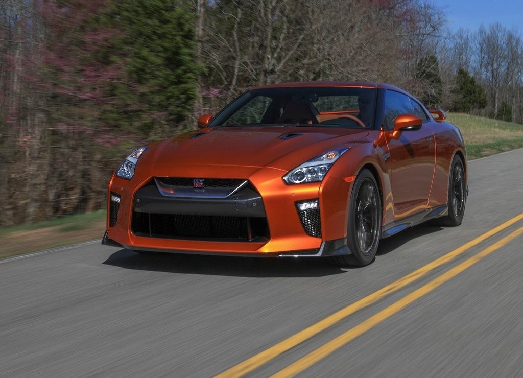 NISSAN GT-R, foto 8
