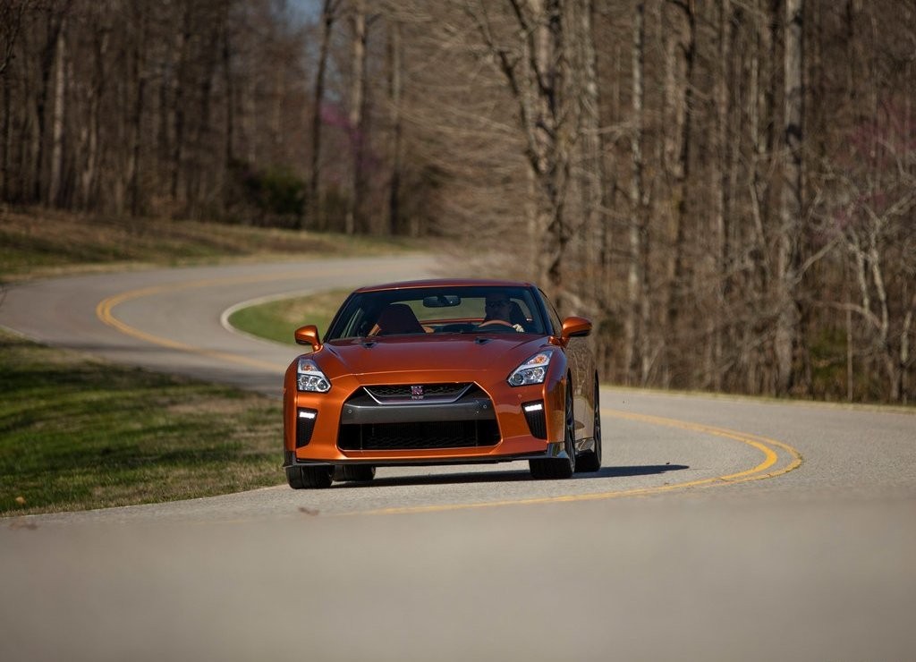 NISSAN GT-R, foto 12