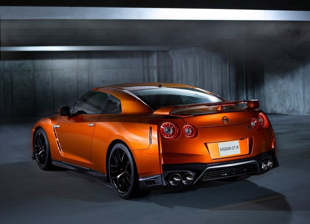 NISSAN GT-R, foto 15