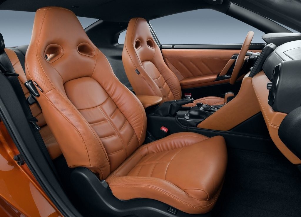 NISSAN GT-R, foto 34
