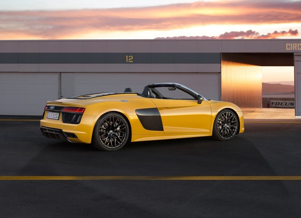 2017 - AUDI R8 SPYDER V10, foto 11