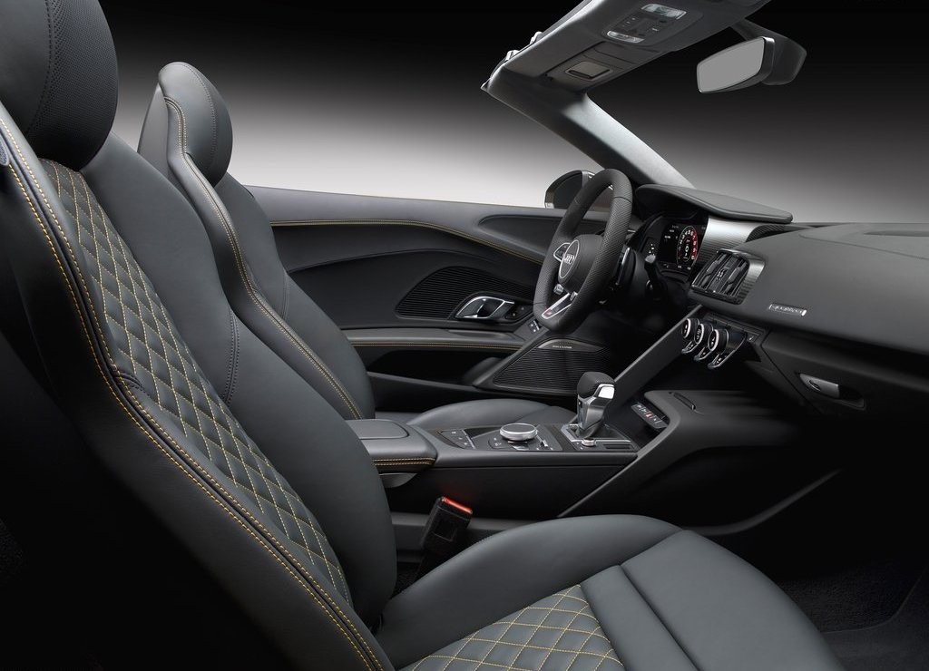 2017 - AUDI R8 SPYDER V10, foto 32