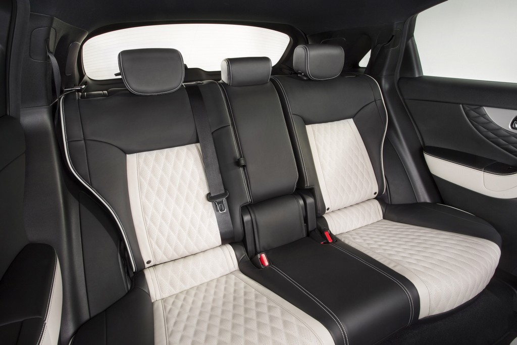 2017 - INFINITI QX70 LIMITED EDITION, foto 4