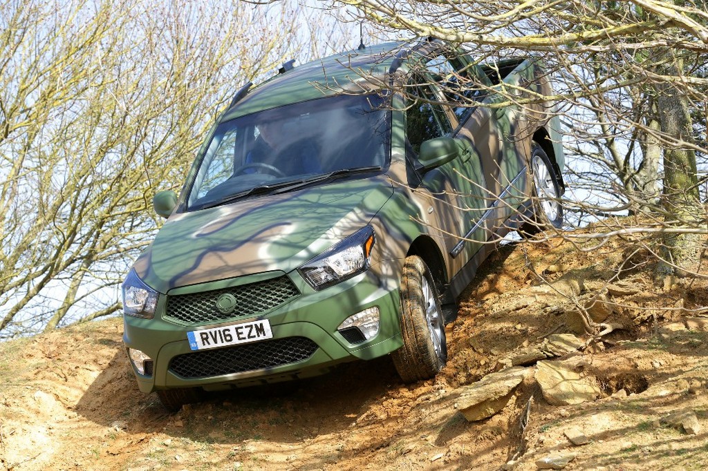 SSANGYONG KORANDO SPORTS DMZ, foto 6