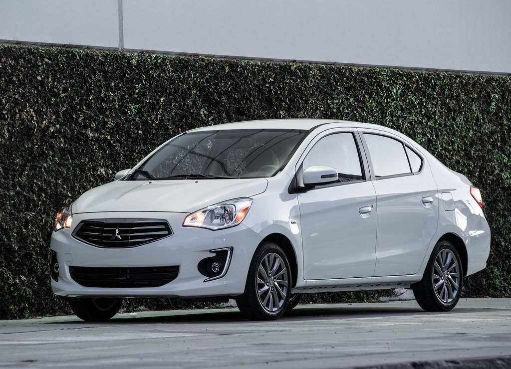 MITSUBISHI MIRAGE G4, foto 3