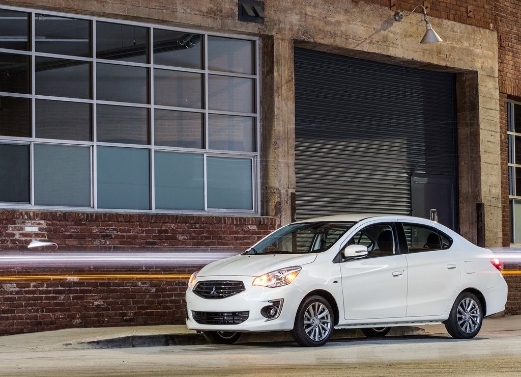 MITSUBISHI MIRAGE G4, foto 4
