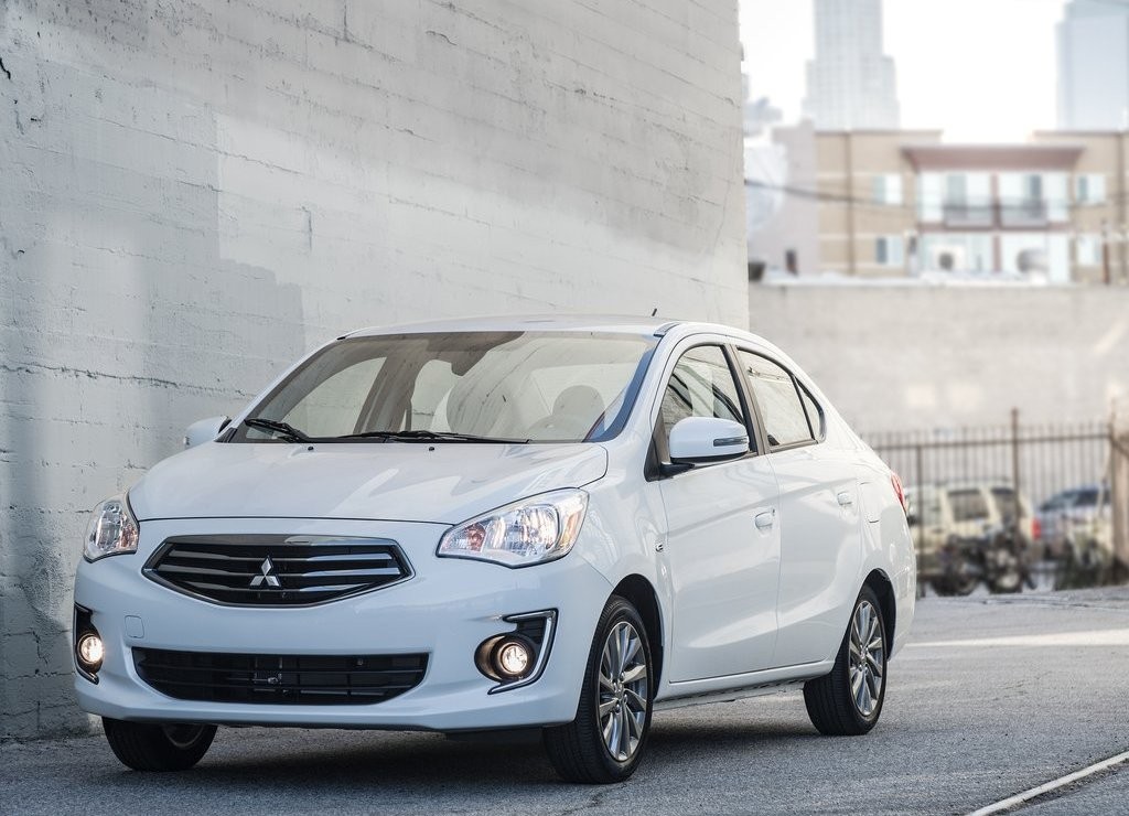 MITSUBISHI MIRAGE G4, foto 5