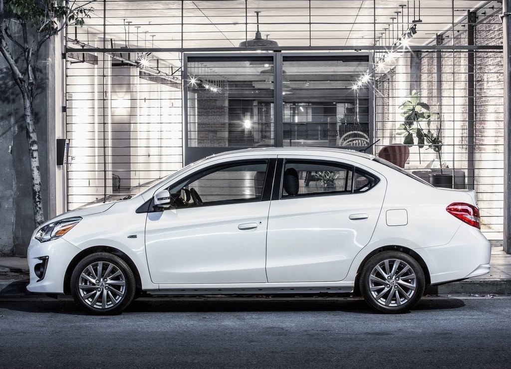 MITSUBISHI MIRAGE G4, foto 9