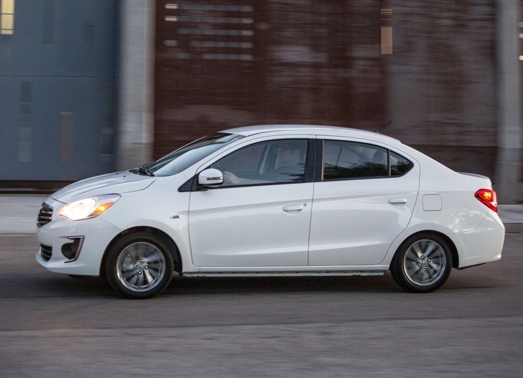 MITSUBISHI MIRAGE G4, foto 10