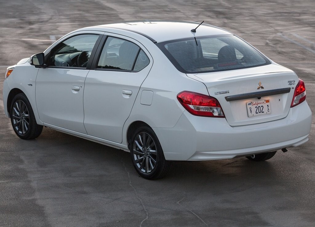 MITSUBISHI MIRAGE G4, foto 11