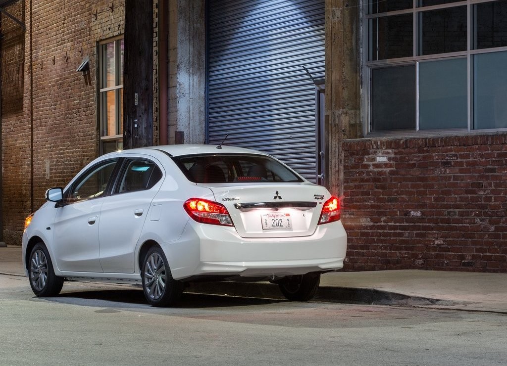 MITSUBISHI MIRAGE G4, foto 13