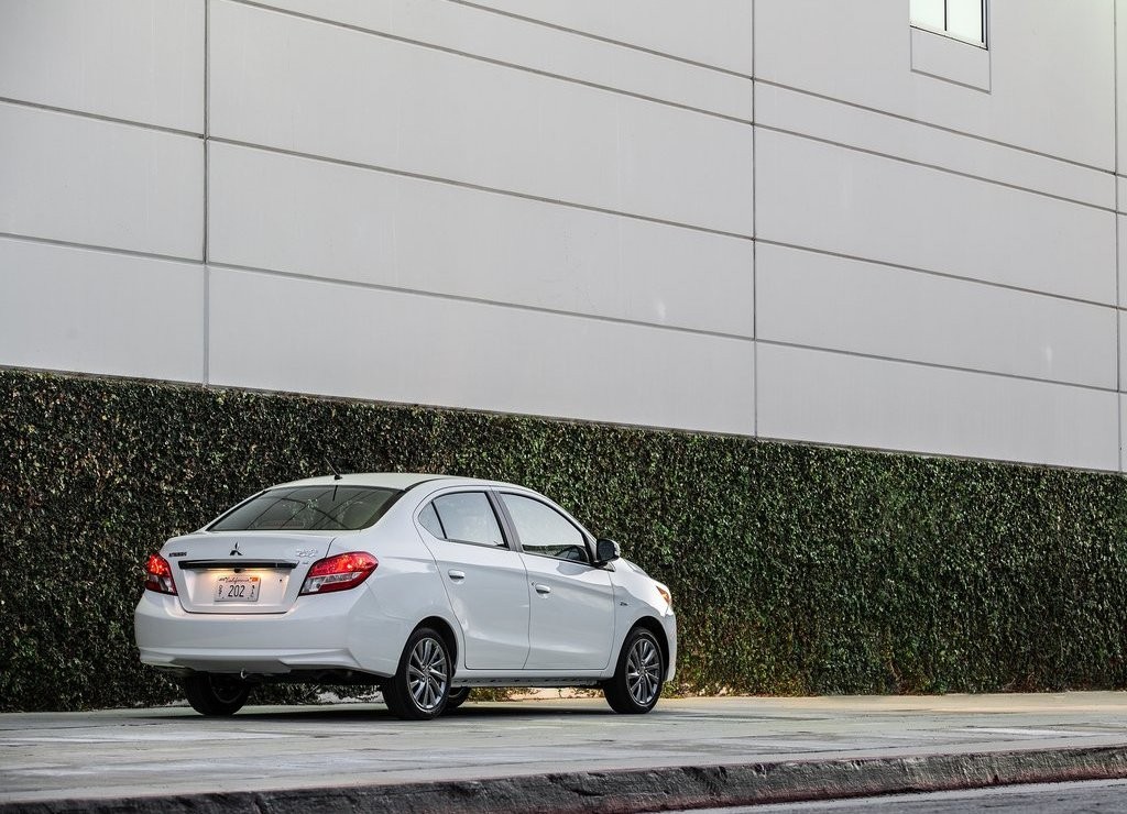 MITSUBISHI MIRAGE G4, foto 14