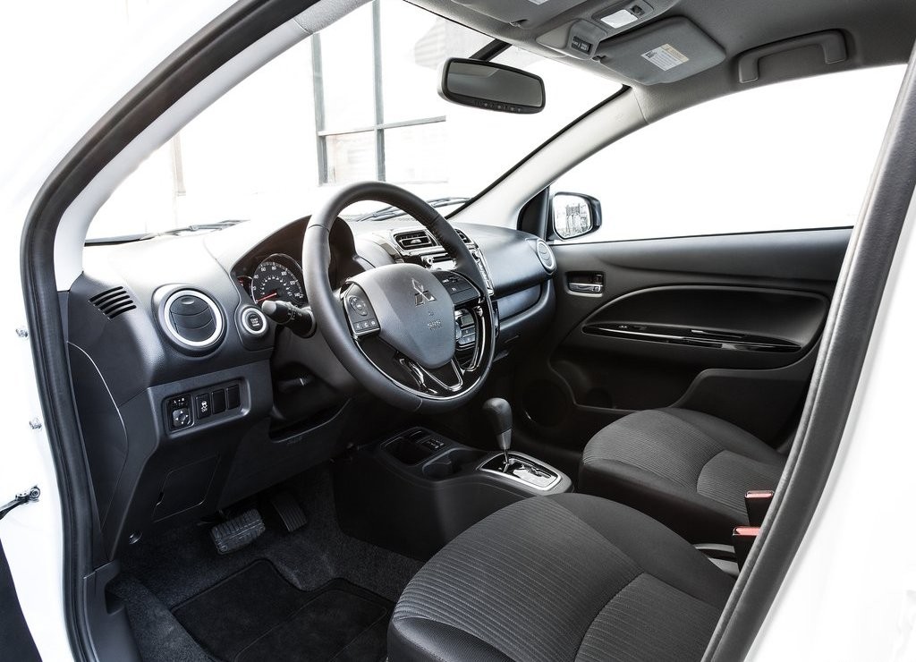 MITSUBISHI MIRAGE G4, foto 18