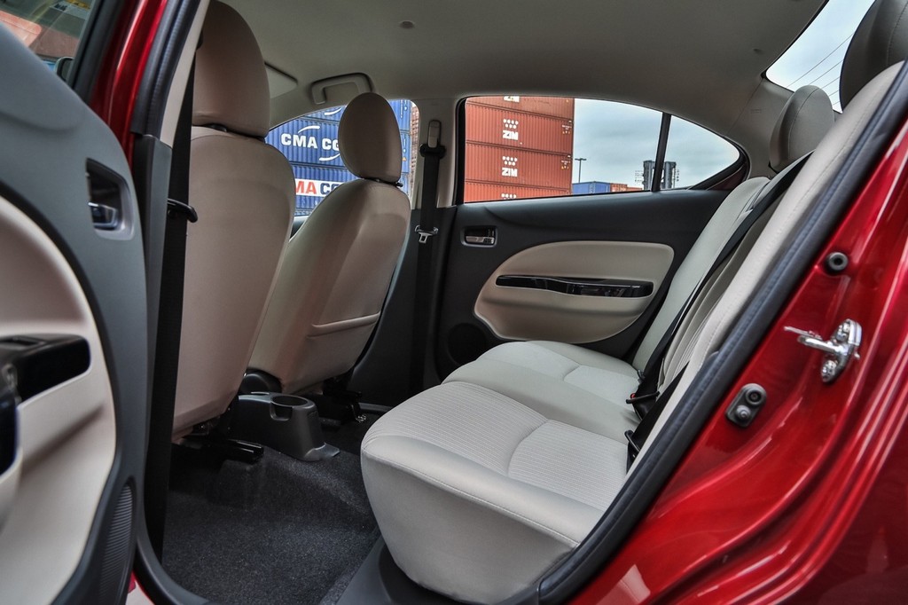 MITSUBISHI MIRAGE G4, foto 46