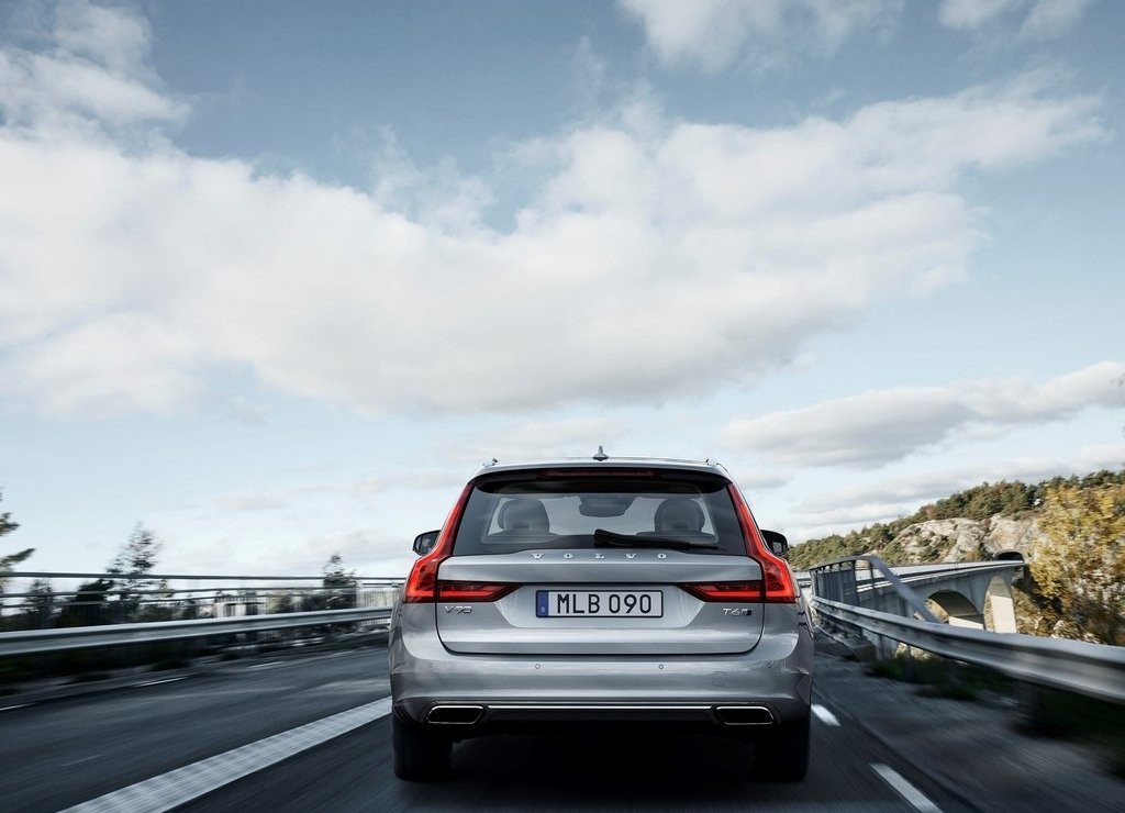 2017 - VOLVO V90, foto 10