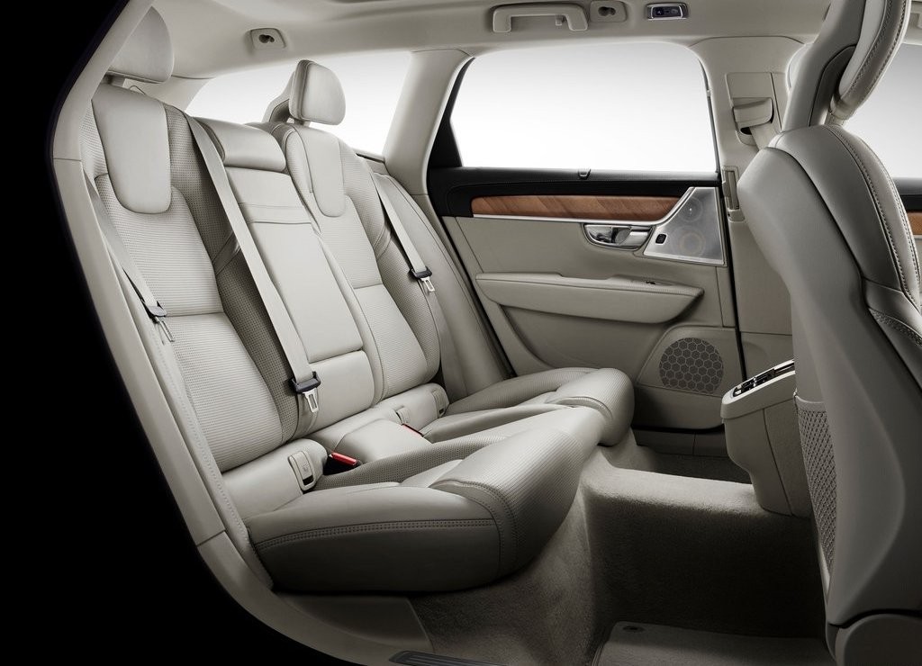 2017 - VOLVO V90, foto 22