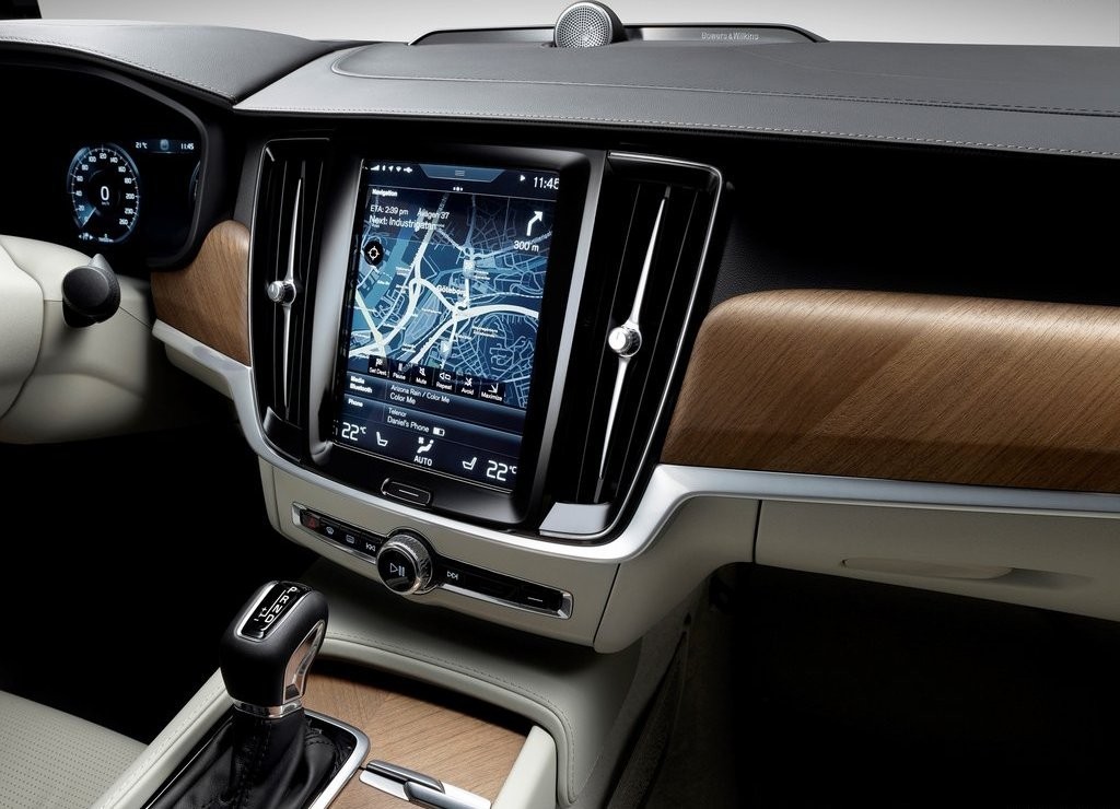 2017 - VOLVO V90, foto 24