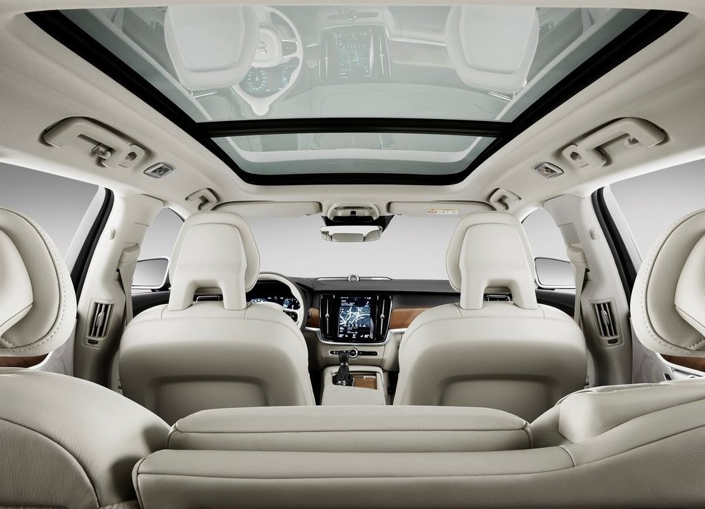 2017 - VOLVO V90, foto 25