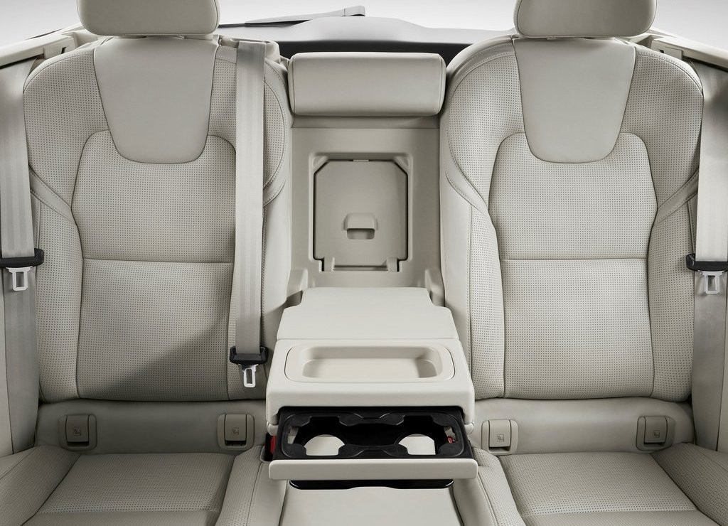 2017 - VOLVO V90, foto 31