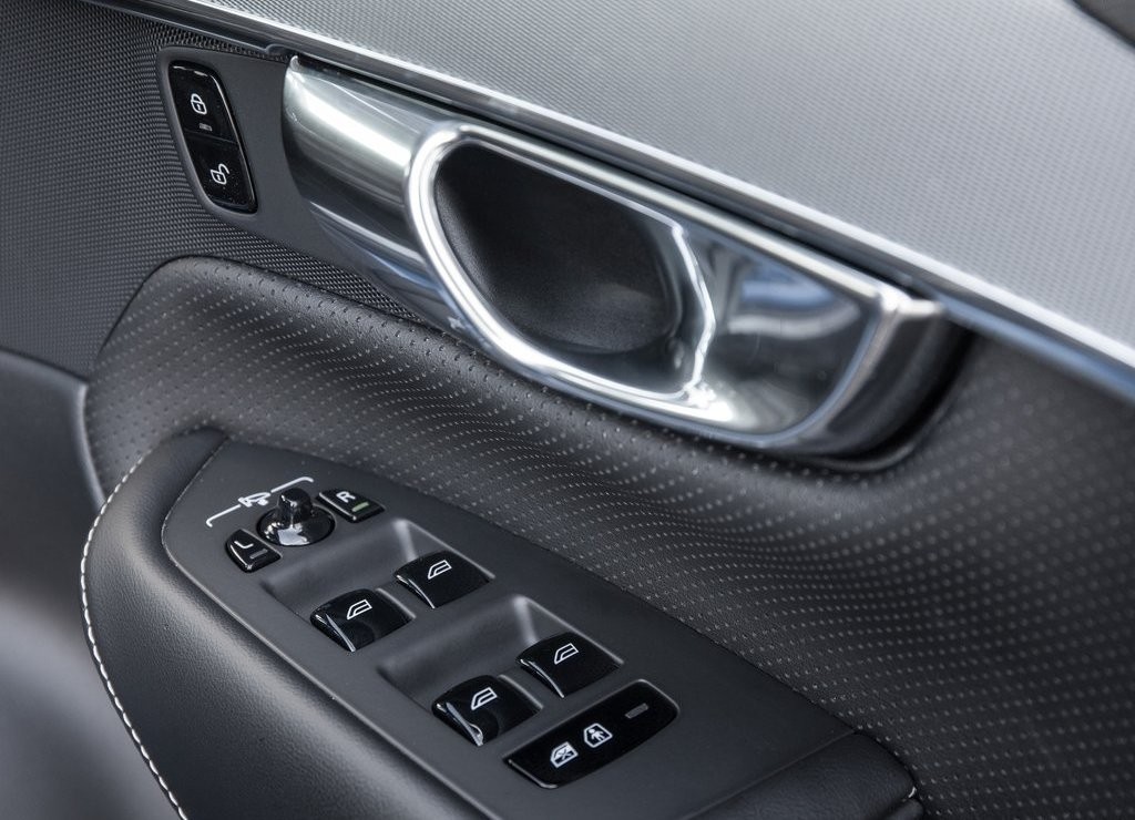 2016 - VOLVO XC90 T8 TWIN ENGINE PLUG-IN HYBRID, foto 90