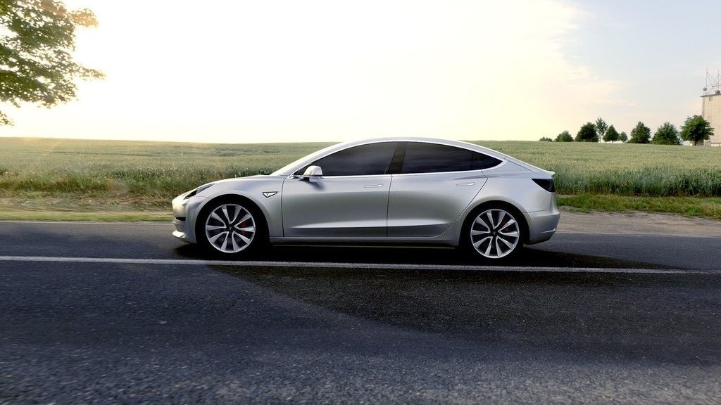 TESLA MODEL 3, foto 4