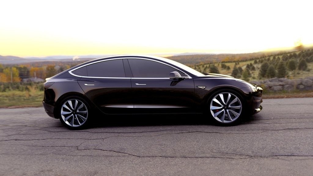 TESLA MODEL 3, foto 5