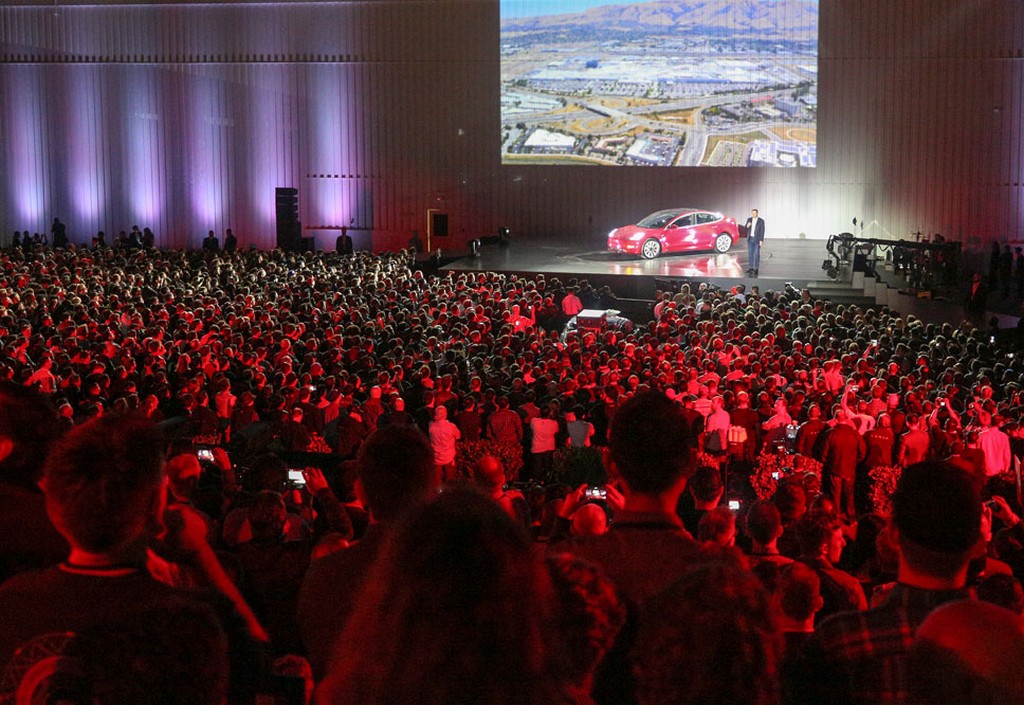 TESLA MODEL 3, foto 19